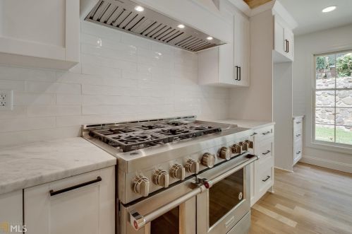 3501 Edgewood Cir, Gainesville GA 30506-1537 exterior