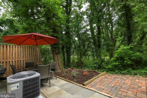 3815 White Post Ct, Alexandria VA 22304-6357 exterior