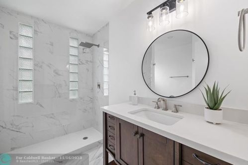 314 Thornhill Dr, Fort Pierce FL  34983-3701 exterior