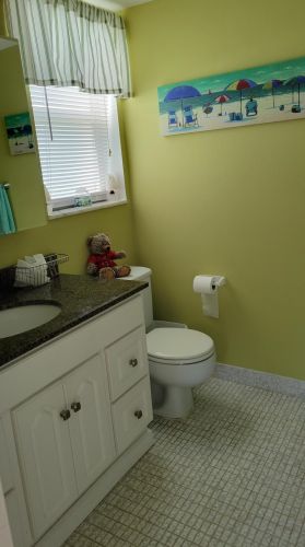 33 Colonial Club Dr, Boynton Beach FL 33435-8408 exterior