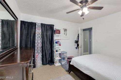 4419 Earll Dr, Phoenix AZ  85031-3821 exterior