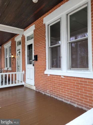 632 Pine St, Lancaster PA  17603-2824 exterior