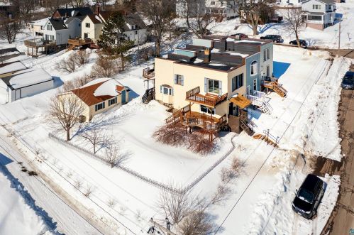 321 8th Ave, Duluth MN 55802-2606 exterior