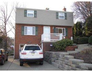 4707 Havana Dr, Pittsburgh, PA 15239-2417