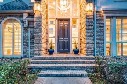 17916 Castle Bnd Dr, Dallas TX 75287-6800 exterior