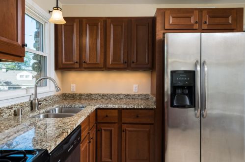 219 Daphne Rd, Milwaukee WI 53209-3346 exterior