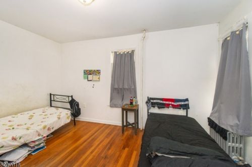 5 Joyce St, Town Center NJ 07052-5221 exterior