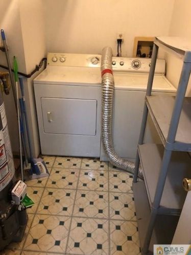 331 Lancaster Ct, Piscataway NJ  08854-6222 exterior