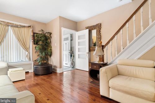 2015 17 St, Philadelphia PA 19121-2341 exterior