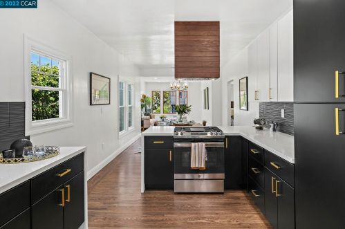 612 Stannage, Berkeley CA 94706-1640 exterior