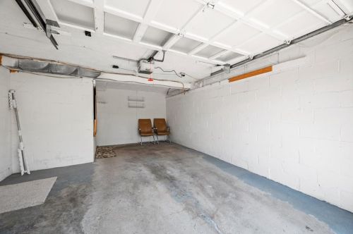 60 Chapel Dr, Pittsburgh PA  15237-2518 exterior