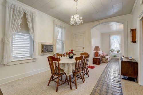 2210 Hubbard St, Milwaukee, WI 53212-3344