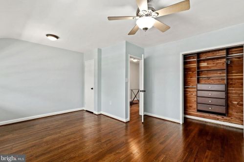 3760 Jason Ave, Alexandria VA 22302-1811 exterior