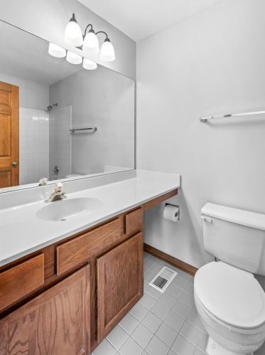 1788 Woodhaven Dr, Bull Valley IL 60014-1940 exterior