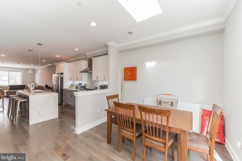 1239 17 St, Philadelphia PA 19121-5029 exterior