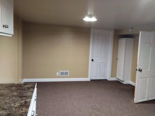 2476 Glenside Blvd, Meskegon MI 49441-3271 exterior