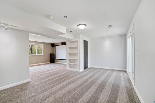 45 Deerwood St, Duluth MN 55811-3439 exterior