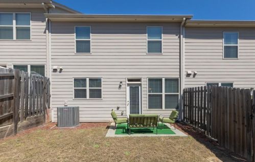 7613 Summer Berry Ln, Lithonia, GA 30038-7157