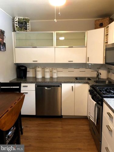 10 Fogarty Dr, Trenton NJ 08619-4320 exterior