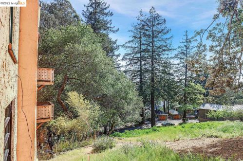 7351 Claremont Ave, Berkeley CA 94705-1422 exterior