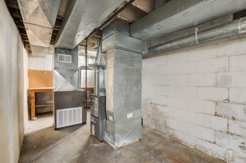 5545 57, Milwaukee WI 53218-3230 exterior