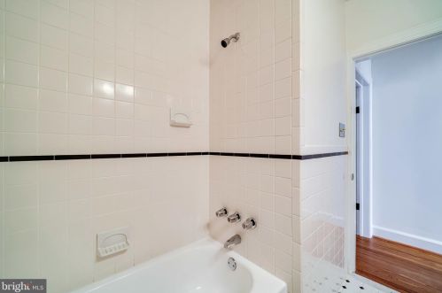 1303 Prince St, Alexandria VA 22314-2913 exterior