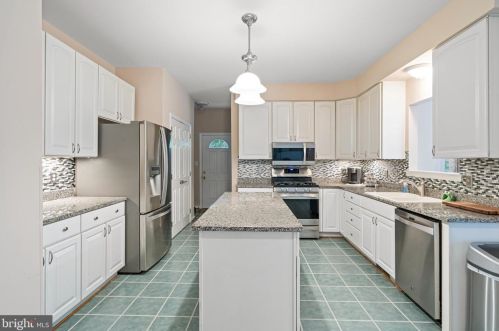 3150 Queensberry Dr, Huntingtown MD 20639-2306 exterior