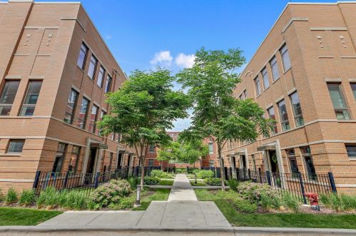 1632 Prairie Ave, Chicago IL 60616 exterior