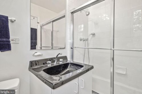 2852 Albemarle St, Washington DC 20008-2134 exterior