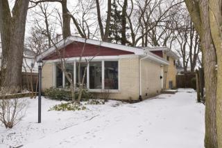 9407 Ewing Ave, Evanston, IL 60203-1203