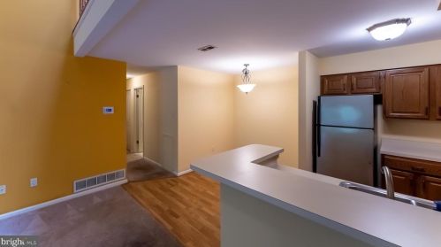 306 Foxcroft Cir, Limerick PA 19468-1538 exterior