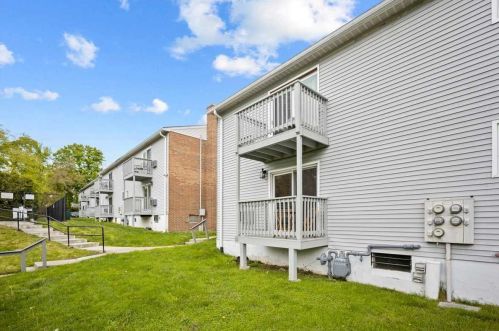 2740 South Rd, Poughkeepsie NY  12601-5241 exterior