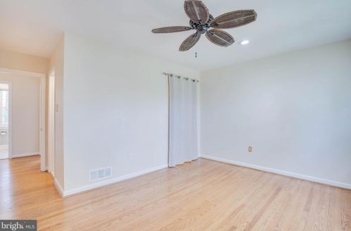 617 Azalea Dr, Rockville MD 20850-2010 exterior