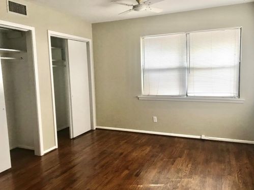 1624 6 St, Irving TX 75060-4310 exterior