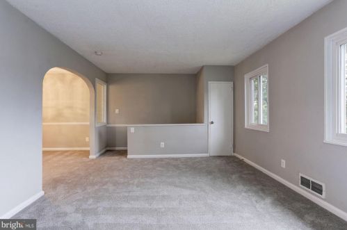 872 Bellevue St, Washington DC 20032-6002 exterior