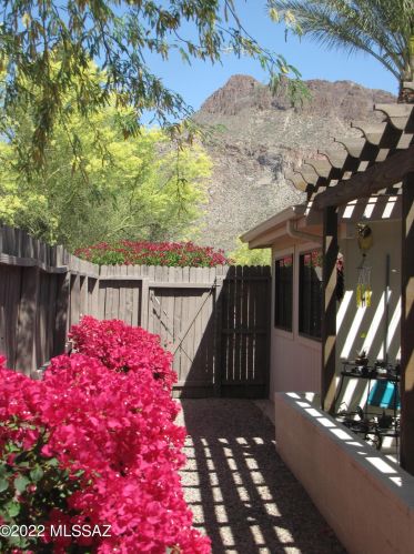 2421 Double O Pl, Tucson AZ 85713-6717 exterior