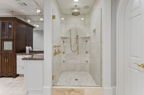 1165 Conway Dr, Atlanta GA 30327-3535 exterior