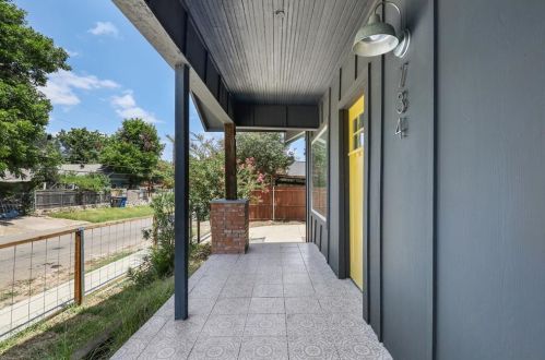 734 Delaware St, Dallas TX  75208-6286 exterior