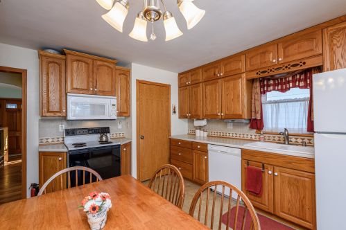 3419 90, Milwaukee WI 53214-4223 exterior