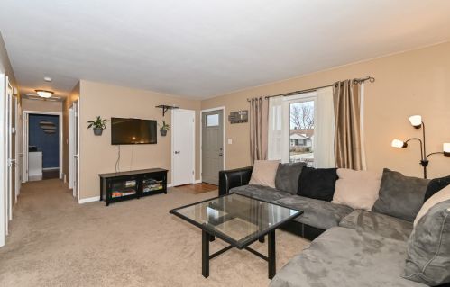 4017 54 St, Milwaukee WI 53220-2613 exterior