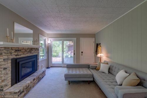 322 Cheyenne Trl, Madison WI  53705-4703 exterior