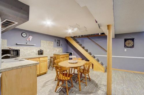 6342 Ohio Ave, Milwaukee WI  53219-4242 exterior