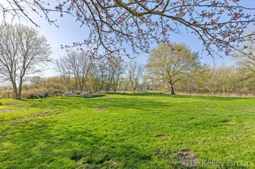 15058 Keller Ave, Cedar Springs MI 49319-9733 exterior