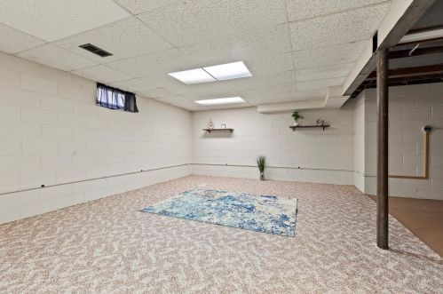 4730 81, Milwaukee WI 53220-4212 exterior