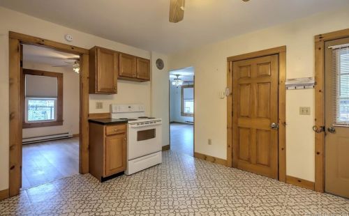 58 Washington St, Wallingford CT 06492-3530 exterior