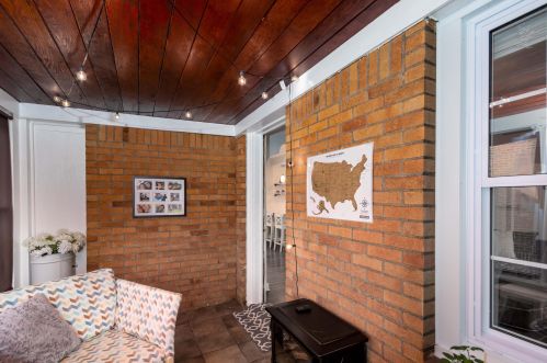 945 Eleanor St, Grand Rapids MI 49505-4305 exterior