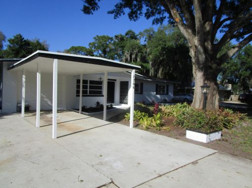 7706 Salerno Rd, Fort Pierce FL 34951-1336 exterior