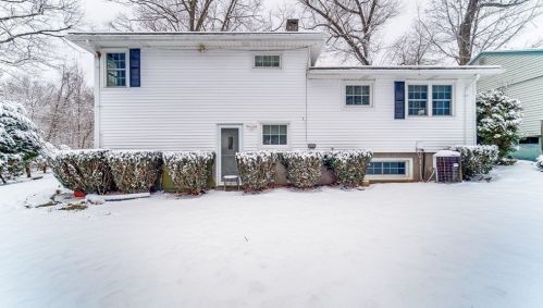 295 Draper St, Springfield MA 01108-2908 exterior