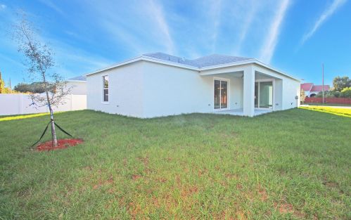 1749 California Blvd, Fort Pierce FL 34953-1159 exterior