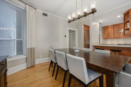 619 Belden Ave, Chicago IL 60614-3305 exterior